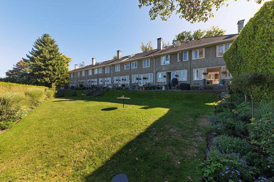 2449 Point Grey Road Vancouver, BC - 16