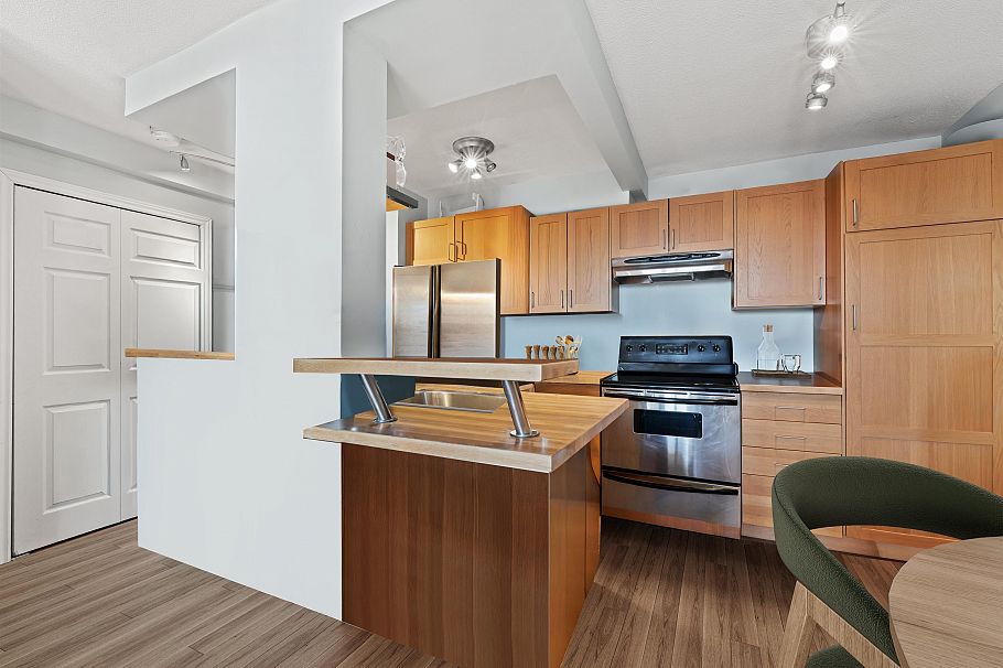 2301 1850 Comox Street Vancouver, BC - 7