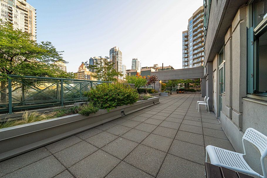 1808 1188 Howe Street Vancouver, BC - 33