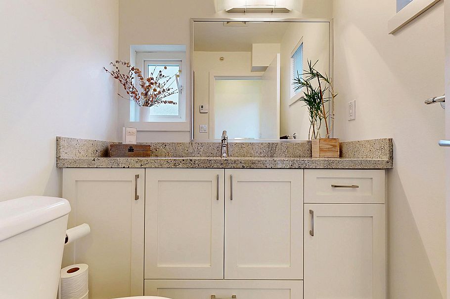 101 1672 E Pender Street Vancouver, BC - 29