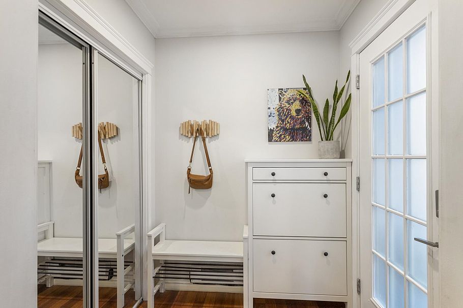 1743 Frances Street Vancouver, BC - 3