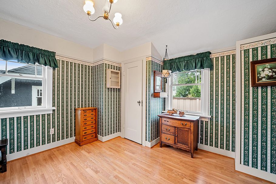 3537 W 31st Avenue Vancouver, BC - 23