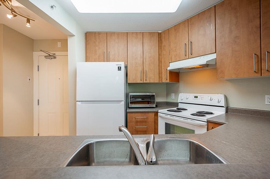 309 5380 Oben Street Vancouver, BC - 14