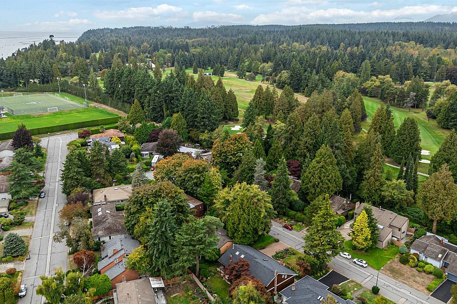 4262 Yuculta Crescent Vancouver, BC - 37