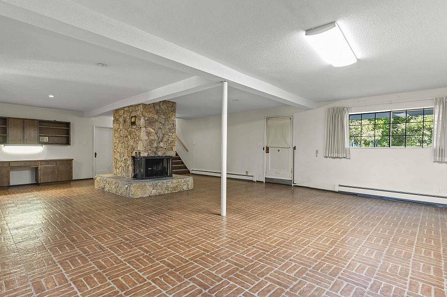 5950 Macdonald Street Vancouver, BC - 21