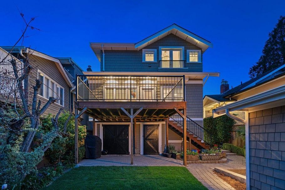 6591 Vine Street Vancouver, BC - 1