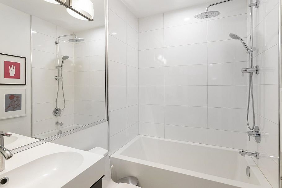 1743 Frances Street Vancouver, BC - 37