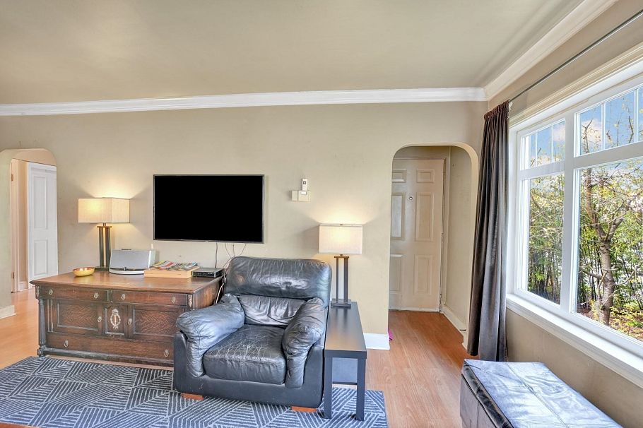 2150 Nanaimo Street Vancouver, BC - 10