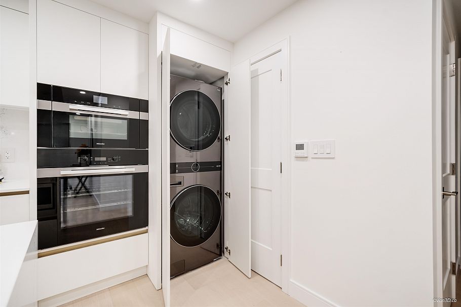 105 918 W 32nd Avenue Vancouver, BC - 33