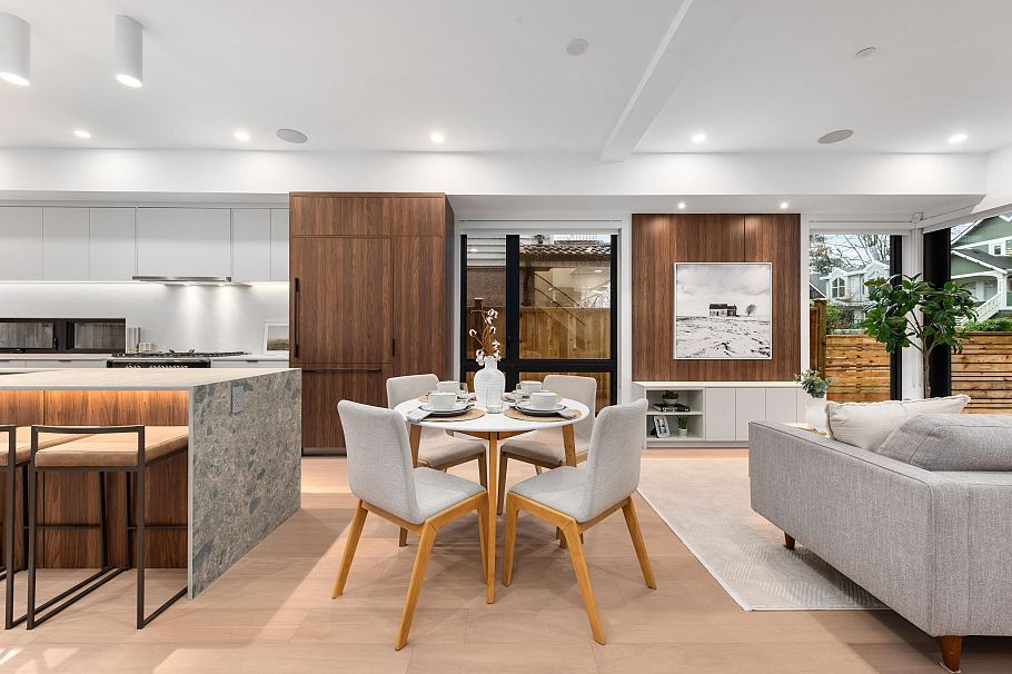 1 275 W 17th Avenue Vancouver, BC - 2