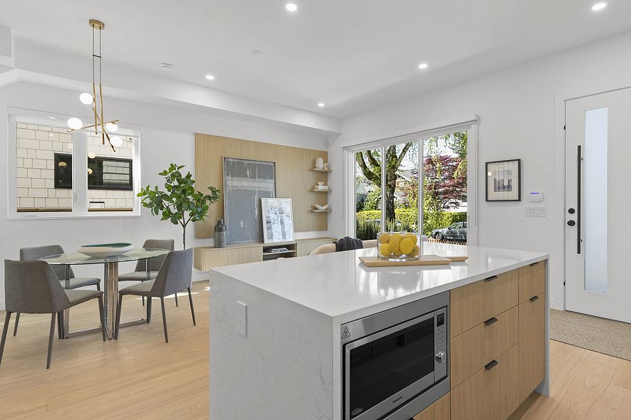 1 4422 W 6th Avenue Vancouver, BC - 18