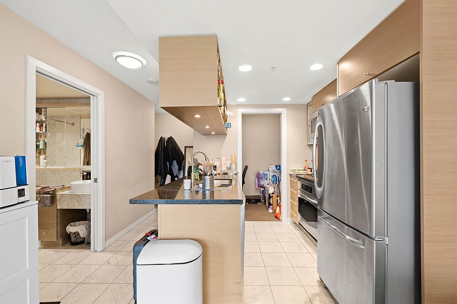 1908 833 Seymour Street Vancouver, BC - 12