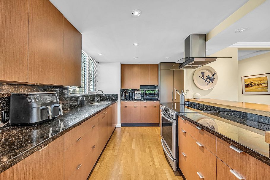 104 710 Chilco Street Vancouver, BC - 14