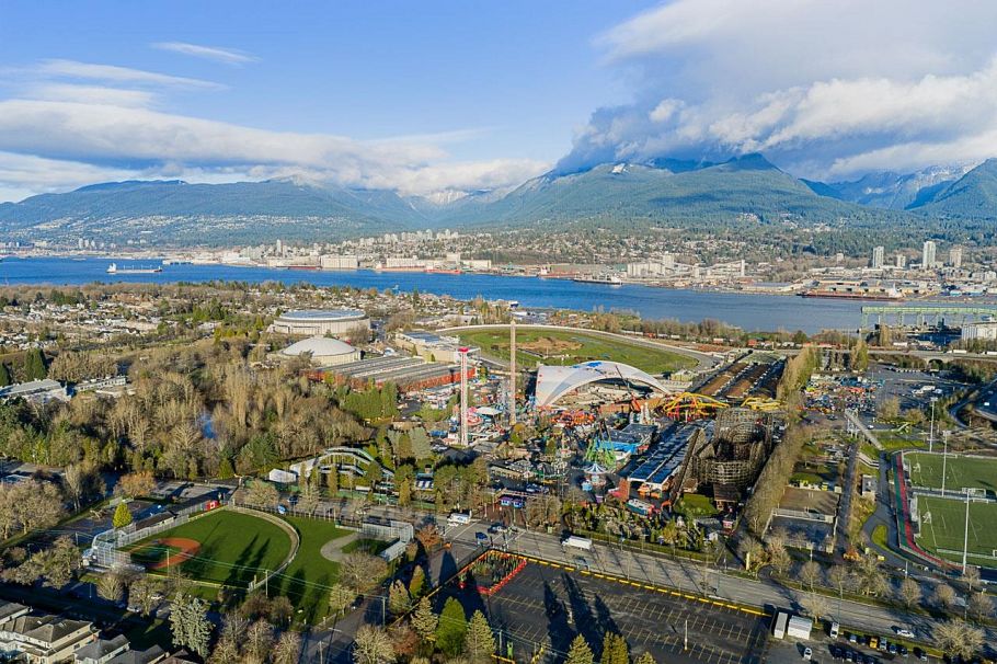 1174 Kelowna Street Vancouver, BC - 31