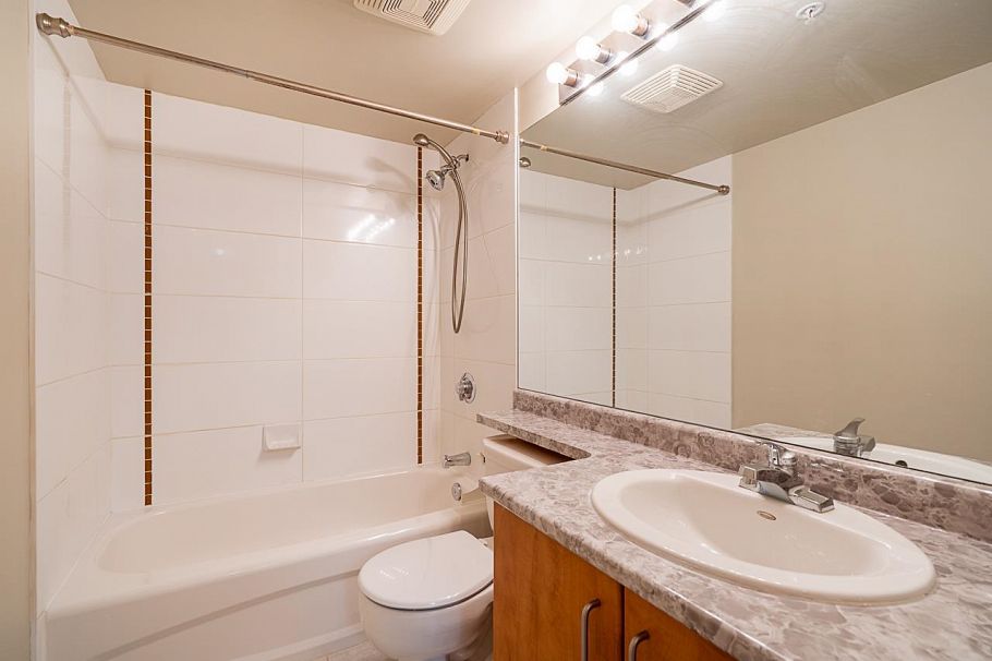 309 5380 Oben Street Vancouver, BC - 23