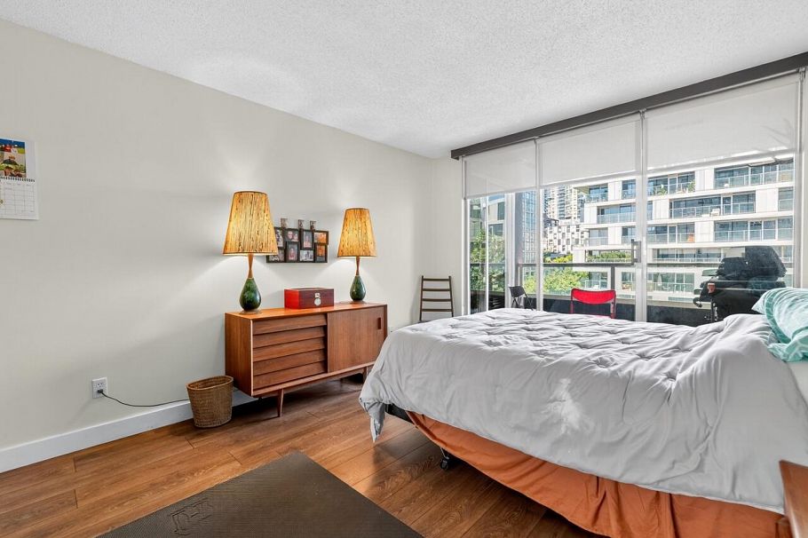 801 1500 Howe Street Vancouver, BC - 15