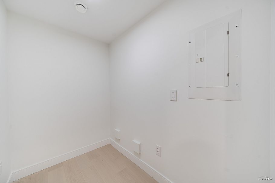 105 918 W 32nd Avenue Vancouver, BC - 29