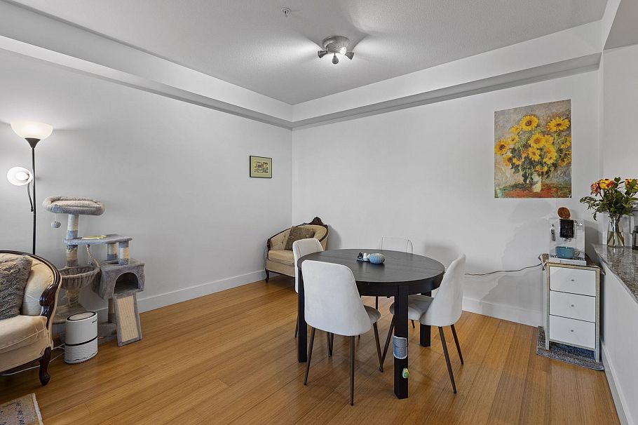 307 6268 Eagles Drive Vancouver, BC - 7