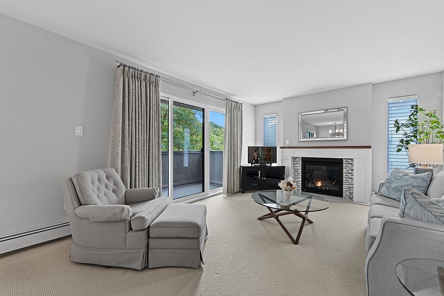 305 8775 Cartier Street Vancouver, BC - 2