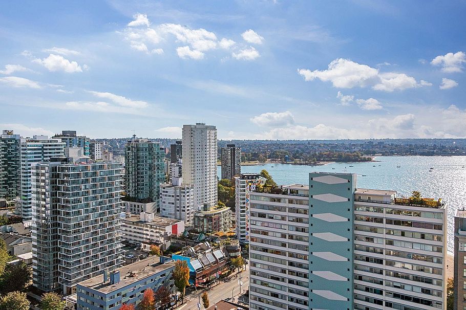 2301 1850 Comox Street Vancouver, BC - 13