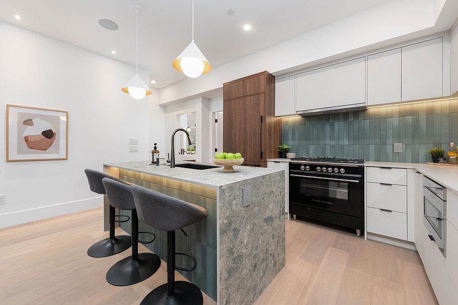 1 273 W 17th Avenue Vancouver, BC - 13