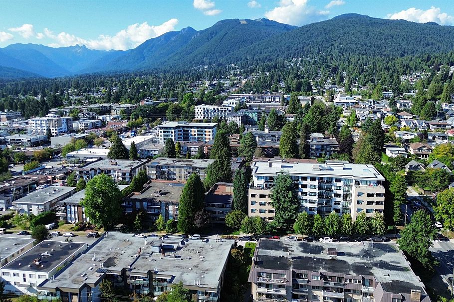 302 146 E 18th Street North Vancouver, BC - 22