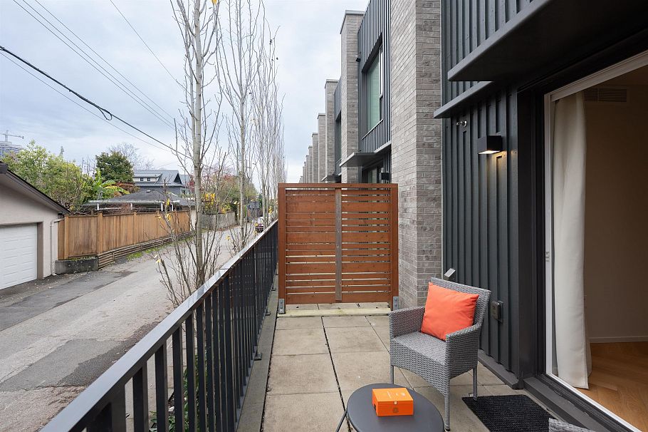 173 805 W 49th Avenue Vancouver, BC - 32