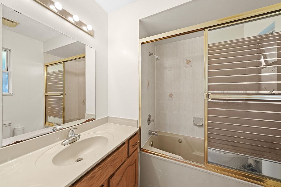 5990 Joyce Street Vancouver, BC - 18