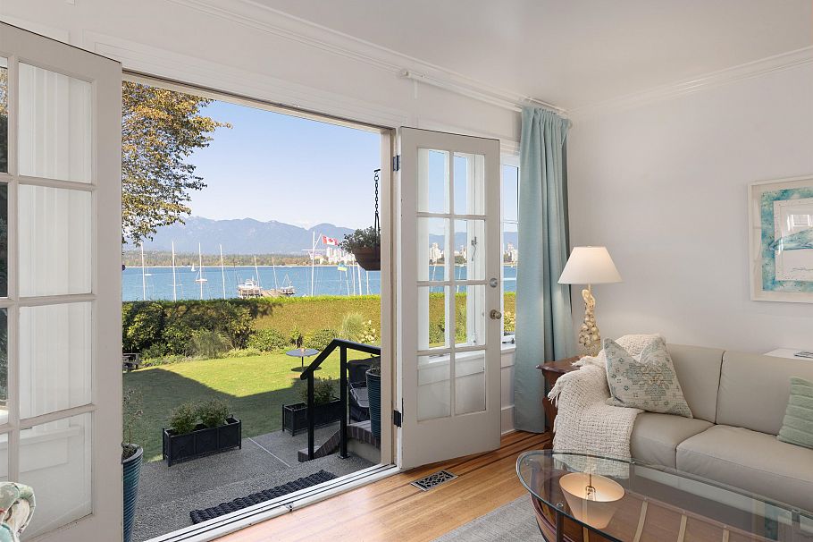 2449 Point Grey Road Vancouver, BC - 4