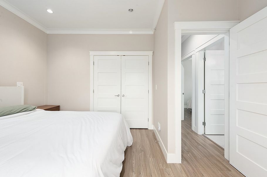 2496 Brock Street Vancouver, BC - 14