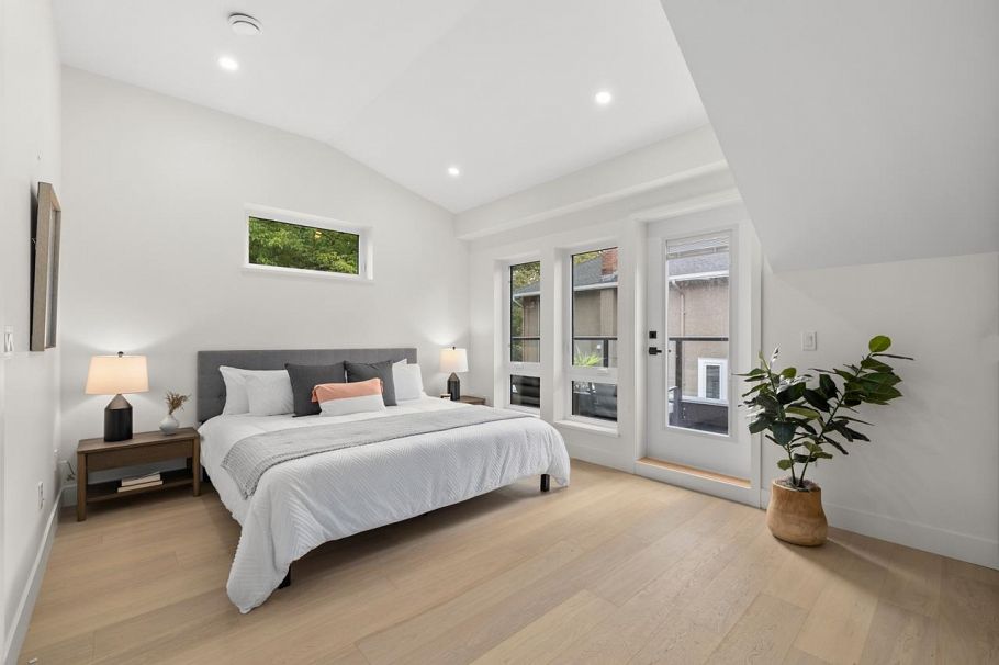 2430 W 49th Avenue Vancouver, BC - 19