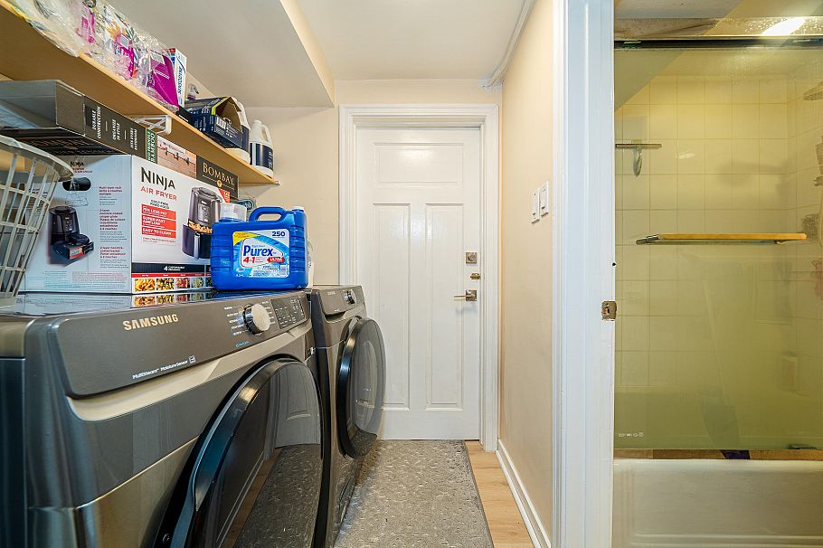 1989 W King Edward Avenue Vancouver, BC - 34