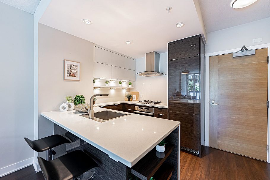 626 1777 W 7th Avenue Vancouver, BC - 3