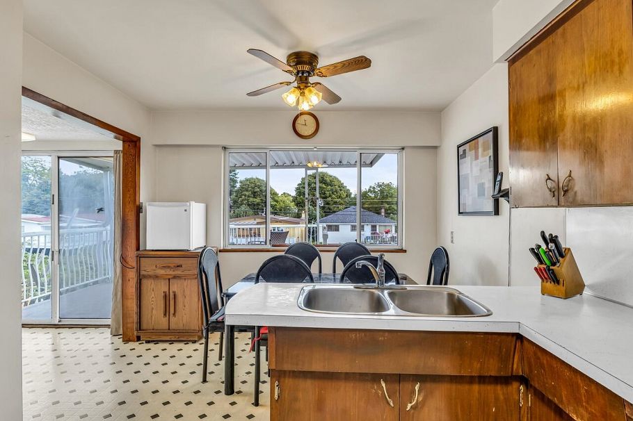 6036 Knight Street Vancouver, BC - 11