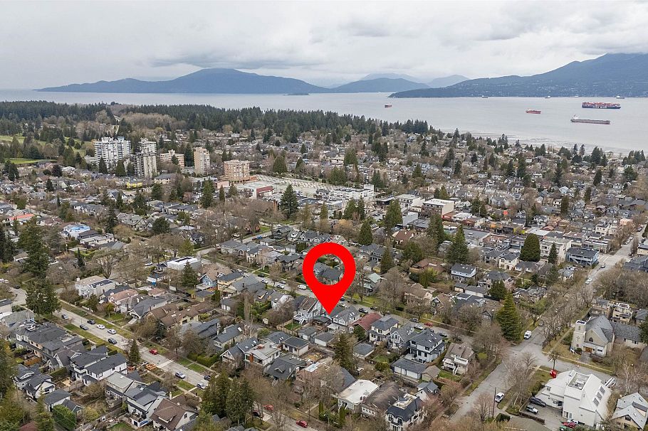 4436 W 12th Avenue Vancouver, BC - 23