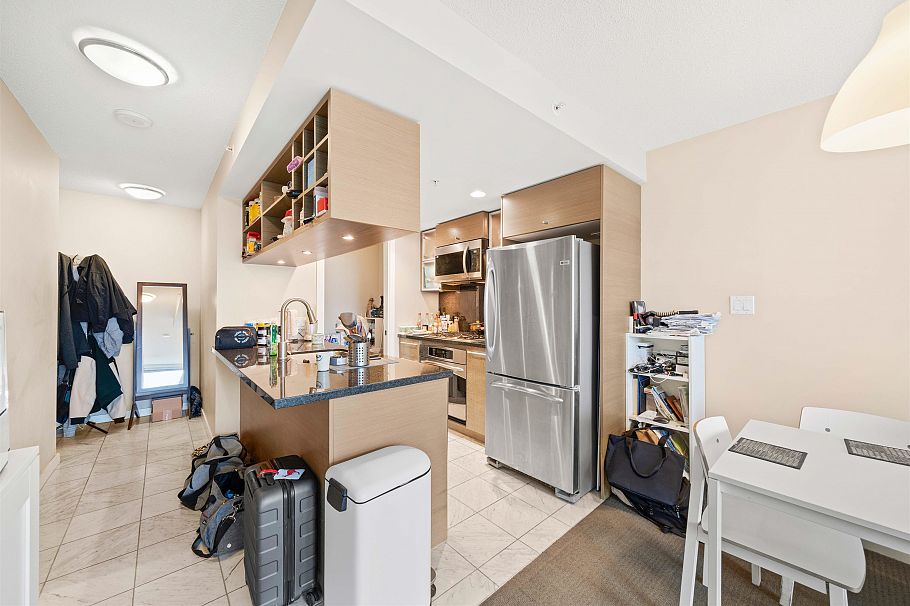 1908 833 Seymour Street Vancouver, BC - 11