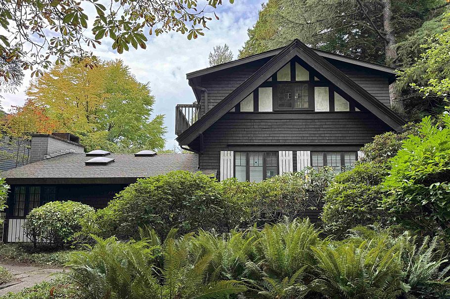 6369 Macdonald Street Vancouver, BC - 1