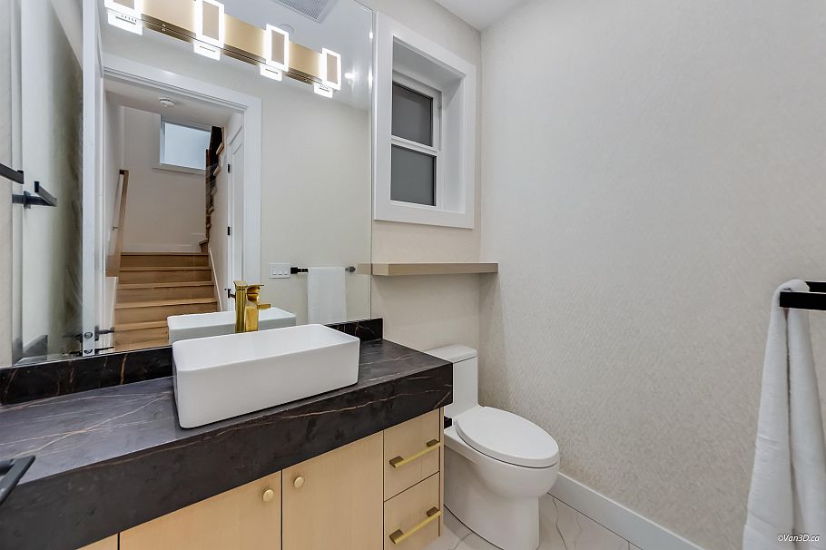 2 150 E 51st Avenue Vancouver, BC - 10