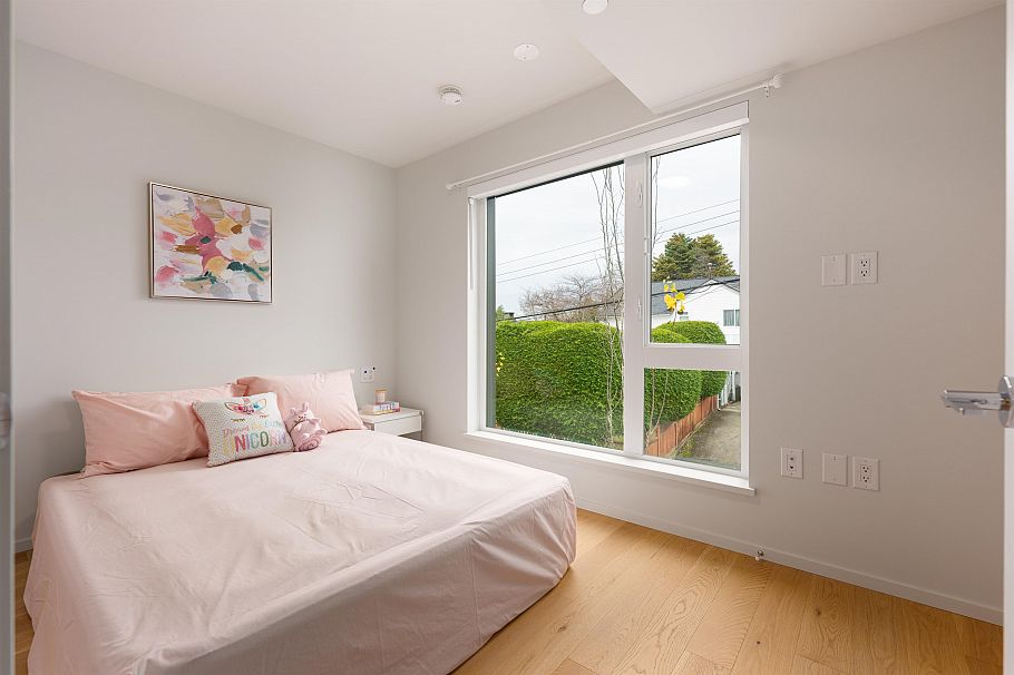 173 805 W 49th Avenue Vancouver, BC - 17