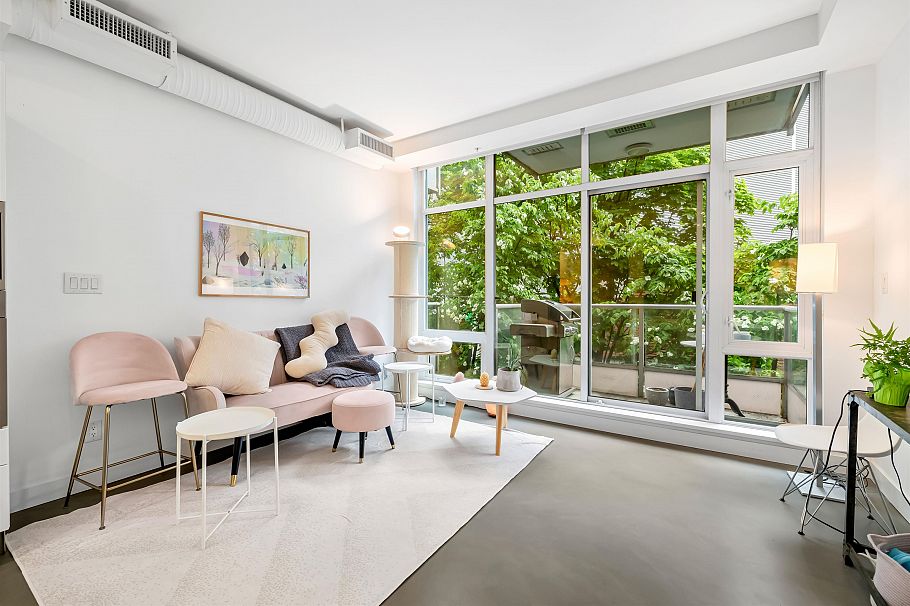 226 108 E 1st Avenue Vancouver, BC - 3