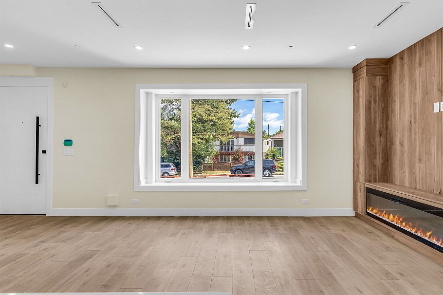 1 5221 Clarendon Street Vancouver, BC - 6