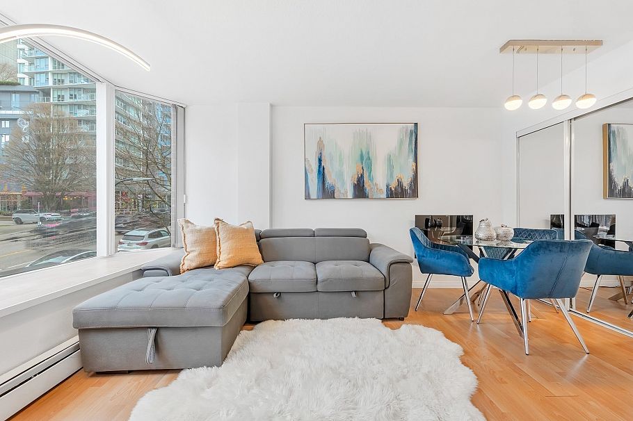 209 1330 Burrard Street Vancouver, BC - 2