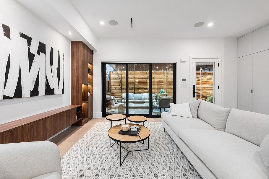 1 273 W 17th Avenue Vancouver, BC - 3