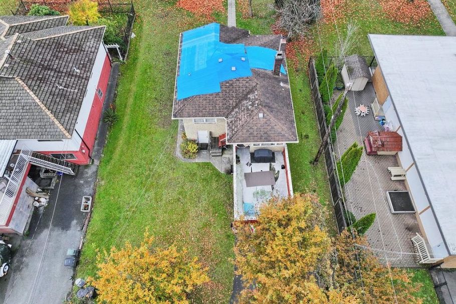 4868 Commercial Street Vancouver, BC - 12