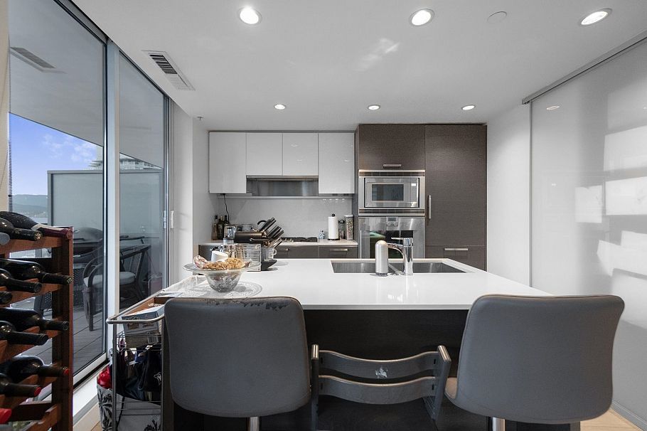 1201 1499 W Pender Street Vancouver, BC - 12