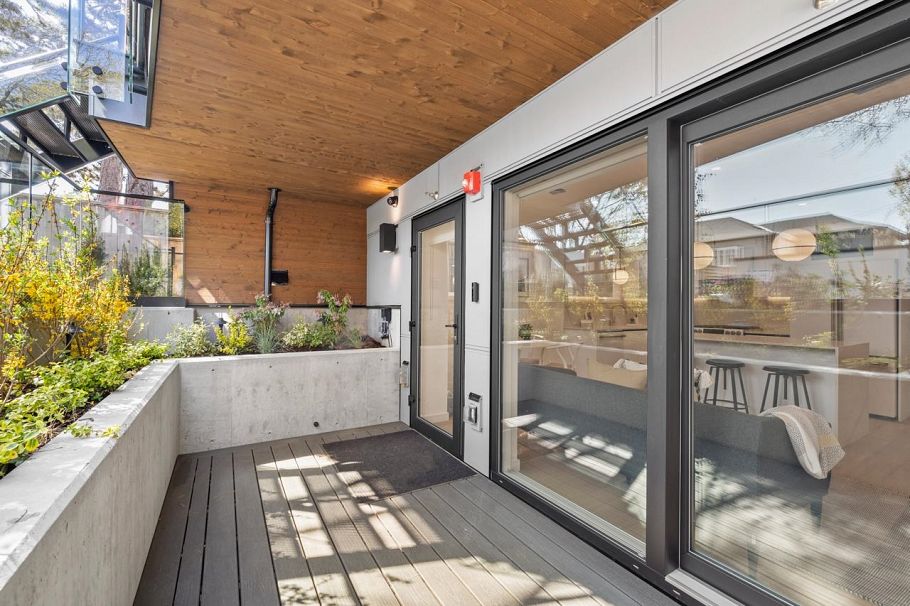 681 W 18th Avenue Vancouver, BC - 23