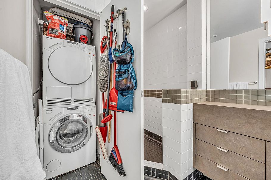 104 710 Chilco Street Vancouver, BC - 24