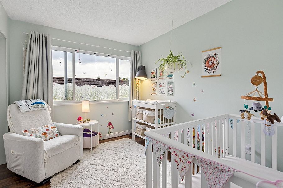 302 146 E 18th Street North Vancouver, BC - 19