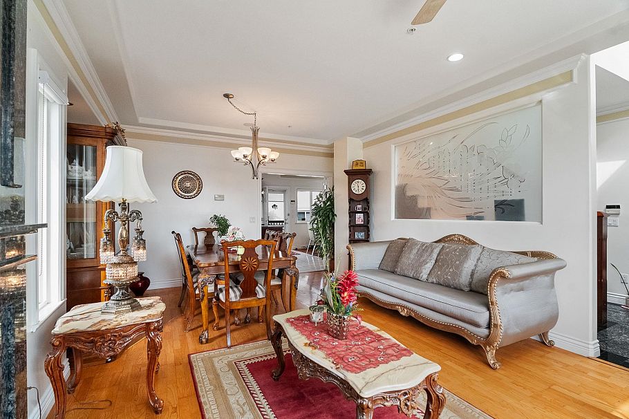 339 E 63rd Avenue Vancouver, BC - 8