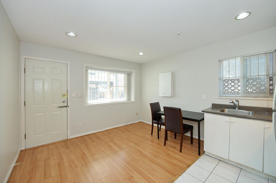 6499 St. Catherines Street Vancouver, BC - 5